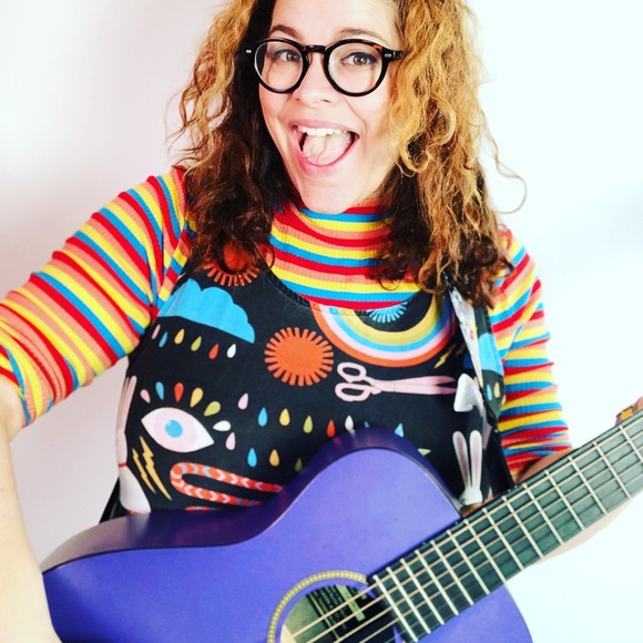 Meet your Posher, Stephanie - Picture 16 of 16